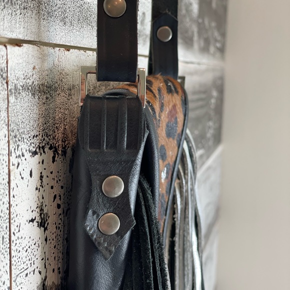 Leopard & metallic 8”x6”x3” Leather purse made in USA
A true statement piece! - Picture 12 of 15